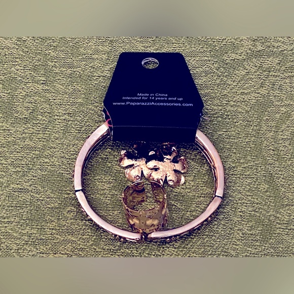 New 3 Pc. Gold Tone Jewelry Set- Rhinestone Bracelet, Adjustable Ring, Earrings - Picture 1 of 16